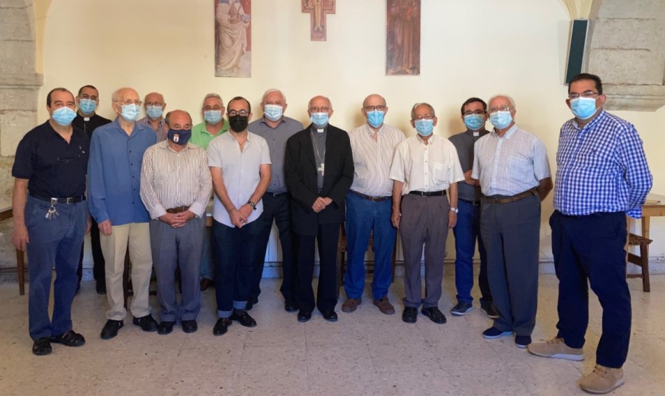 Una veintena de sacerdotes diocesanos participan en unas jornadas de ejercicios espirituales  