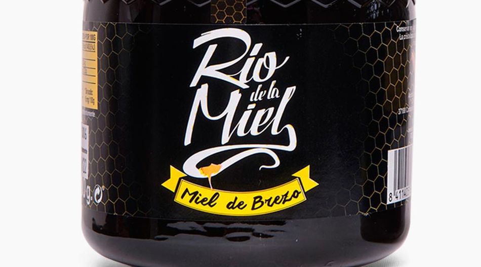 Detalle de la etiqueta de la miel de brezo de Río de la Miel