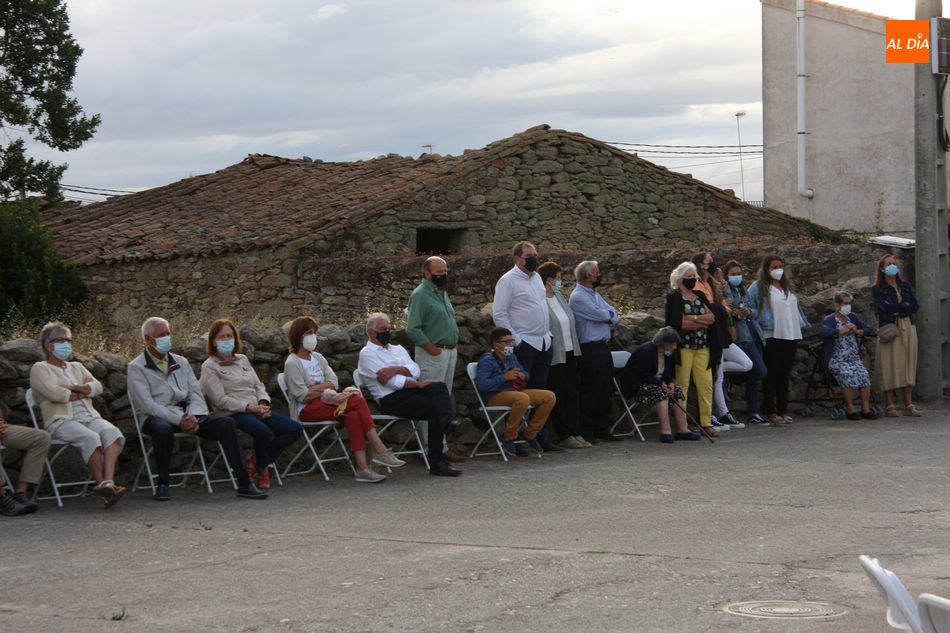 Foto 2 - Una actuación de copla anima el día de la Virgen en Villaseco de los Reyes