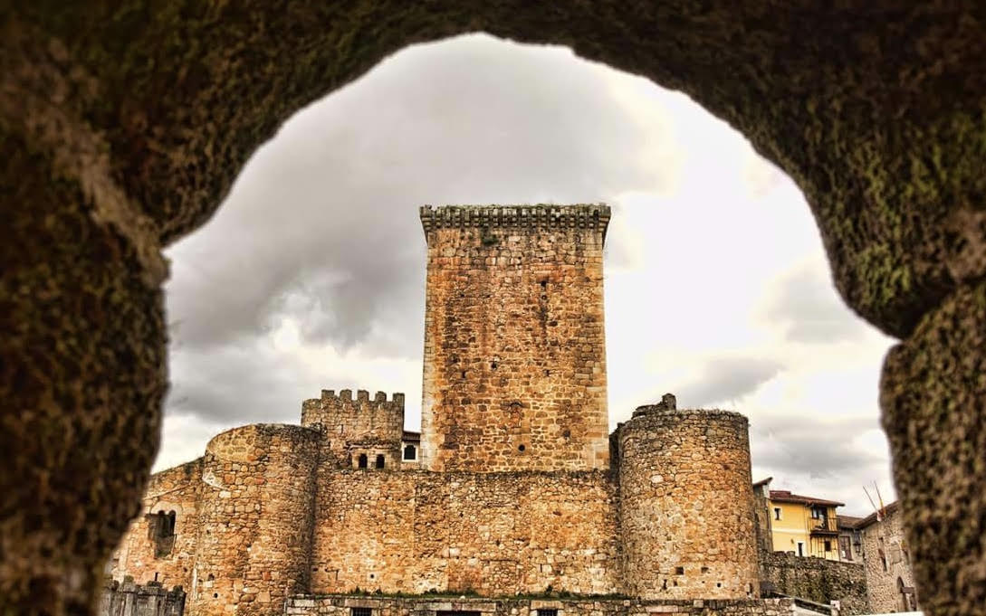 Arranca una nueva campaña de donaciones para conseguir abrir al público el Castillo de Miranda del Castañar