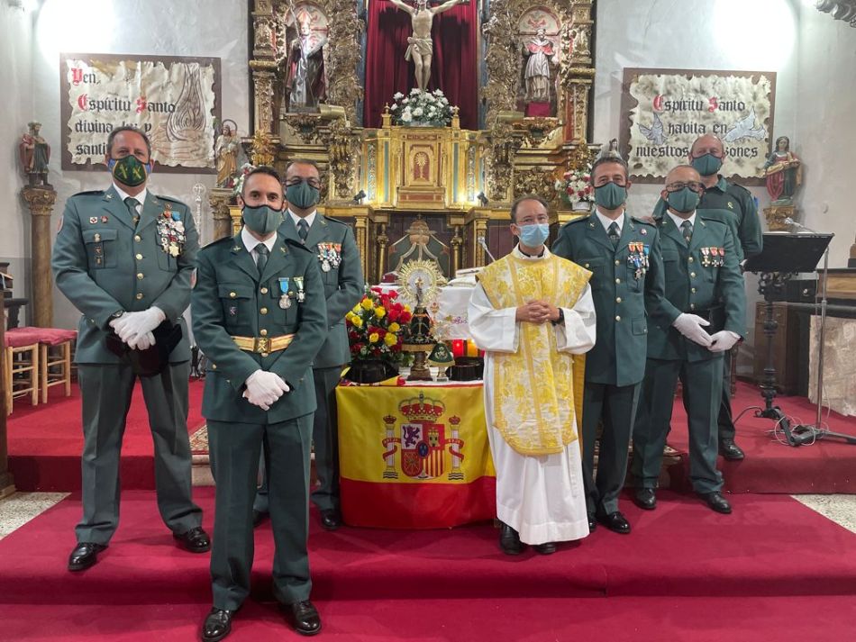 Foto 2 - La Guardia Civil de San Pedro de Rozados se une al homenaje a su patrona