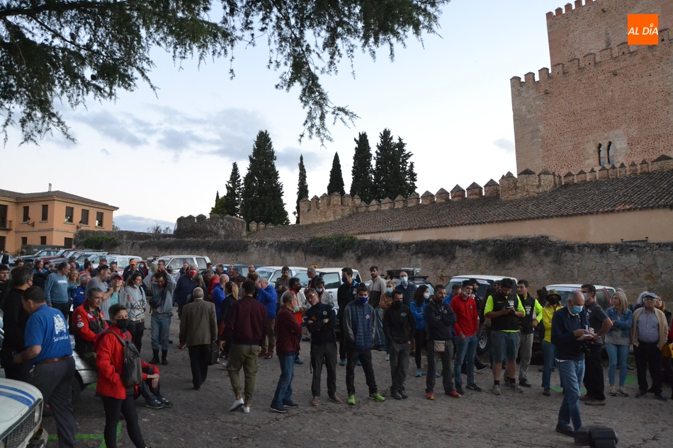 Foto 5 - Cálida bienvenida de Miróbriga a los 105 vehículos participantes en el Iberian Classic Raid 2021