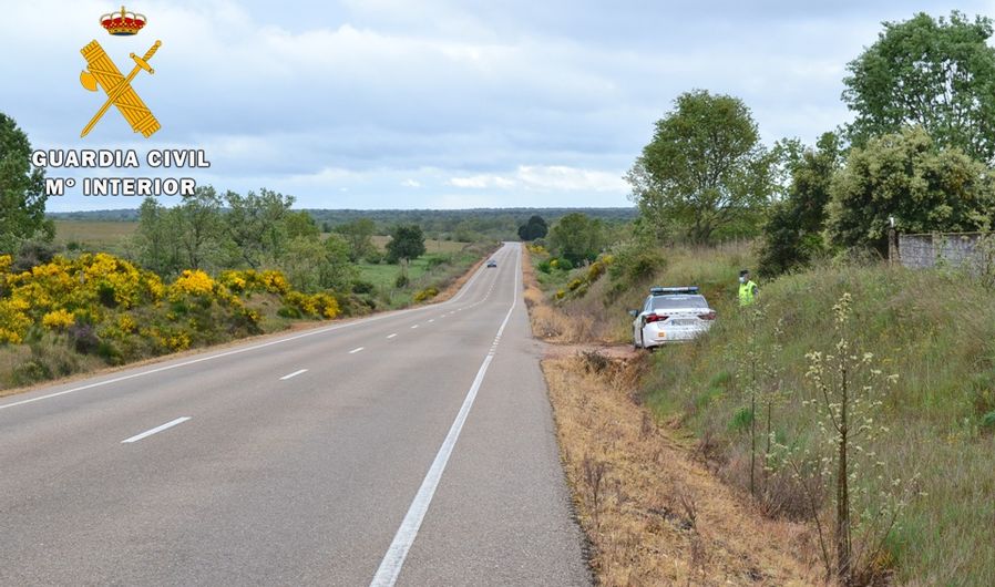 Según fuentes de la Comandancia de Salamanca, el coche de gran cilindrada fue detectado a esa velocidad a las 12.22 horas de este jueves