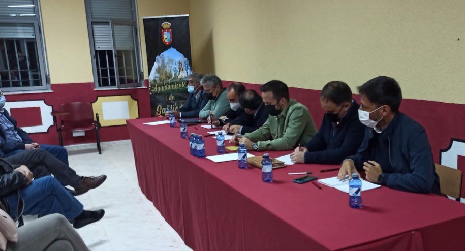 Foto 3 - El PSOE recupera los encuentros de sus alcaldes y concejales de la comarca mirobrigense
