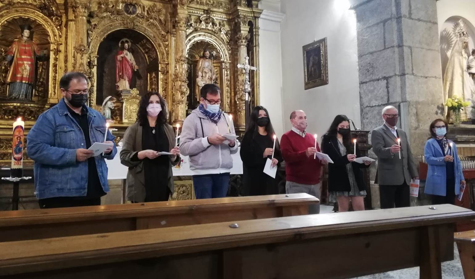 Foto 3 - La Parroquia de San Andrés realiza el rito de envío de sus agentes pastorales