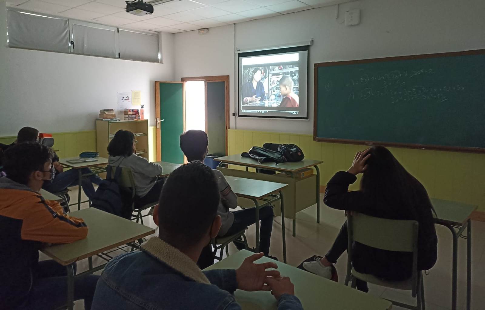 Foto 3 - Completadas las sesiones del FICEE en los centros educativos, a las que han asistido 1.039 alumnos
