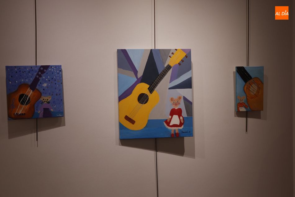 Foto 2 - El Taller de Artes Plásticas y Visuales de la Fundación Aviva expone sus obras en el Espacio Joven