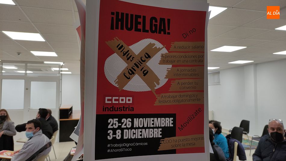 Foto 5 - CCOO informa en Guijuelo sobre la inminente huelga general del sector cárnico
