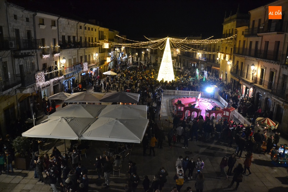 Foto 6 - Multitudinaria bienvenida a la Navidad 2021 en Ciudad Rodrigo