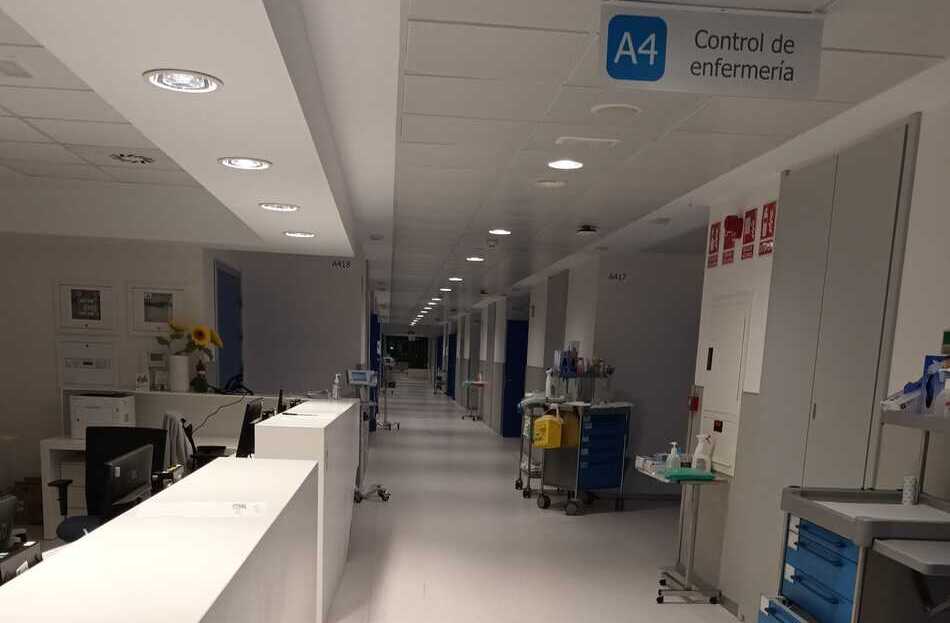 Imagen de la planta 4A del Hospital Universitario, que ha pasado de atender pacientes de Medicina Interna a ser zona Covid