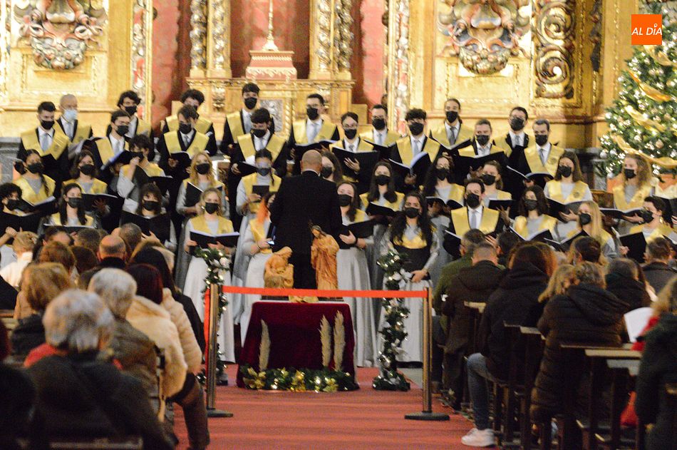 Desde hace casi 50 años que se celebra el concierto de Navida del Coro Tomás Luis de Victoria - Fotos: Guillermo García