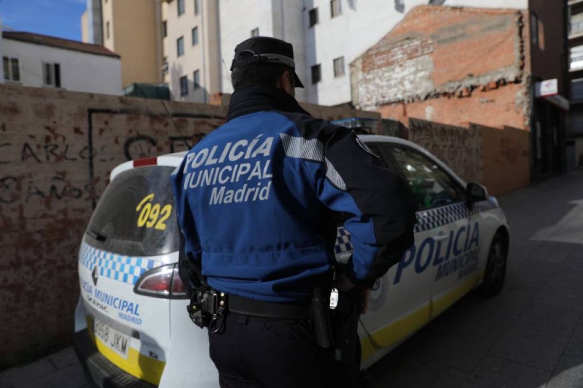 Detenida en Madrid por dejar a su hijo de 2 años llorando en la terraza mientras se iba de fiesta en Nochevieja