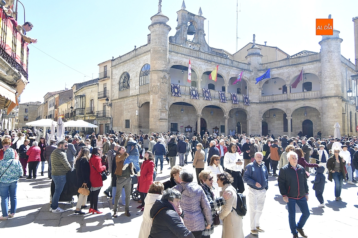 Foto 10 - El lleno absoluto en Semana Santa impulsa la econom&iacute;a de Ciudad Rodrigo 