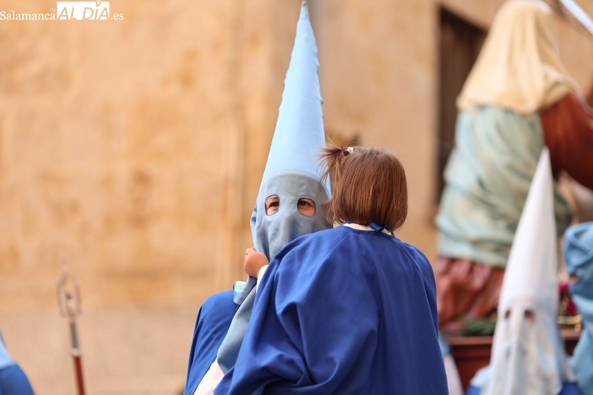 El Santo Entierro vuelve a recorrer las calles de Salamanca | FOTOS: David Sañudo 
