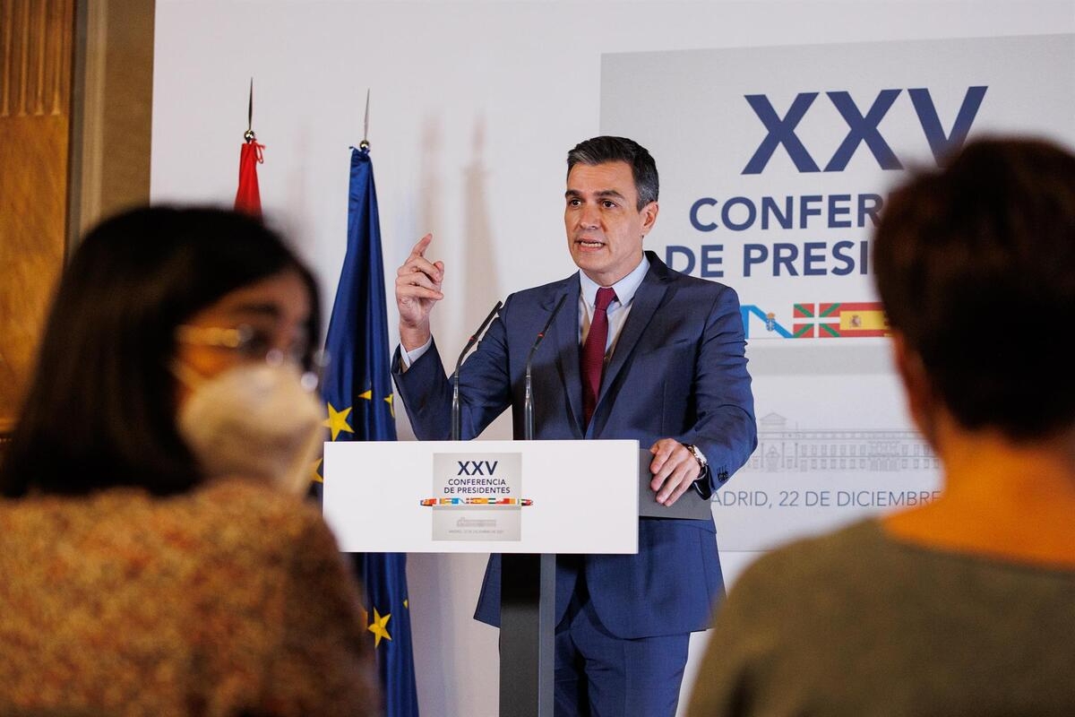 Sánchez desea esperanza y prosperidad por Navidad y pide precaución por la pandemia: Cuidémonos