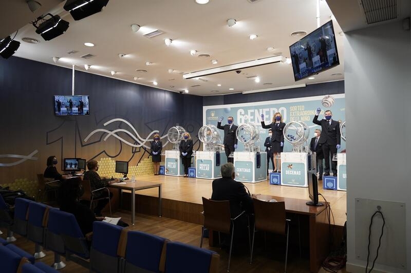 La historia del Sorteo de la Lotería del Niño: de los décimos de 15 pesetas a los 700 millones de euros en premios 