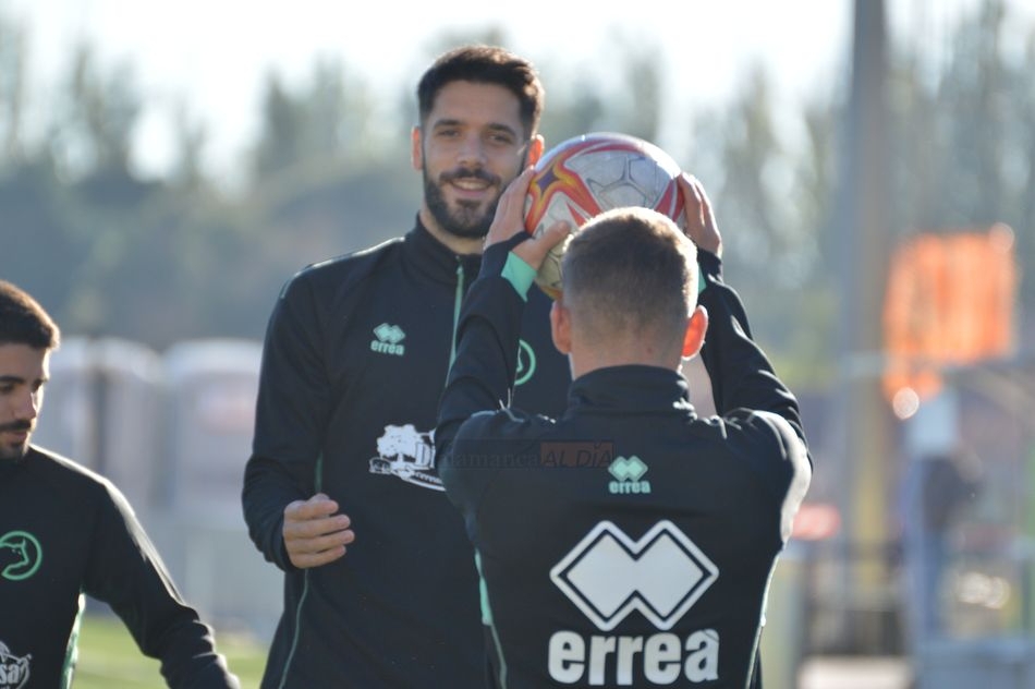 Dos miembros del cuerpo técnico de Unionistas y el jugador Fer Román, positivos por Covid-19 