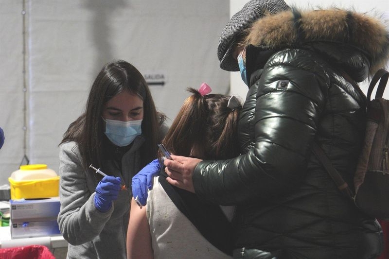 Salamanca recibe esta semana más de 5.800 vacunas para adultos y 6.000 para niños